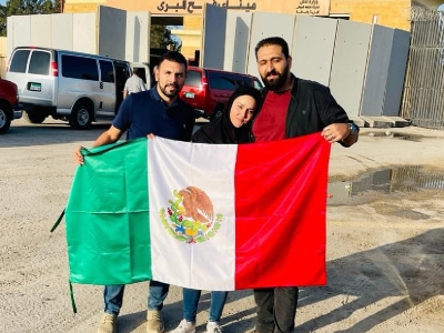 B&aacute;rbara Lango, doctora mexicana, sale de Gaza tras estar varada por la guerra; ya est&aacute; en Egipto