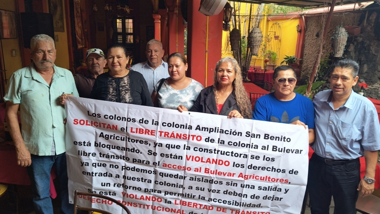 Con las obras detenidas vecinos de la colonia Ampliaci&oacute;n San Benito exigen una salida al bulevar Agricultores