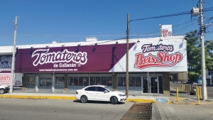 Roban durante la madrugada una tienda oficial de los 'Tomateros'