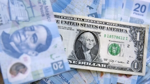 Peso llega a su nivel m&aacute;s bajo en un mes; el d&oacute;lar se cotiza en 22 pesos