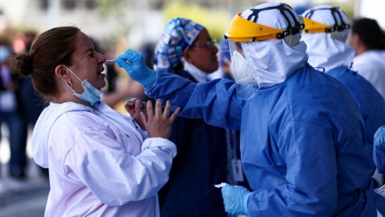 Vienen meses peores: la pandemia de Covid-19 no terminar&aacute; hasta que todos se hayan contagiado, dicen expertos