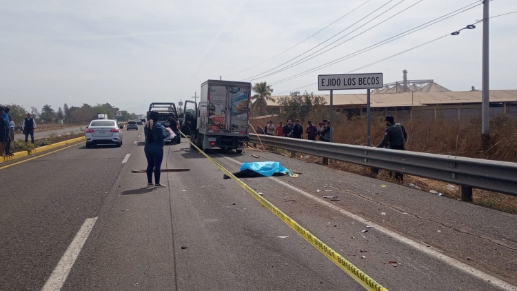 Tr&aacute;gico accidente carretero acaba con la vida de un adolescente, en Los Becos, Culiac&aacute;n