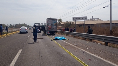 Tr&aacute;gico accidente carretero acaba con la vida de un adolescente, en Los Becos, Culiac&aacute;n