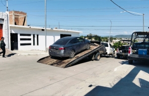 Grupo Interinstitucional detiene a un civil y asegura armamento; cumplimenta una OTI y recupera veh&iacute;culos robados en Culiac&aacute;n
