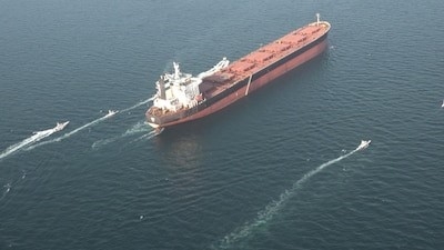 Ir&aacute;n cierra el Estrecho de Ormuz y lanza misiles en medio de negociaciones nucleares con EEUU