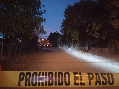 Asesinan a un hombre e intentan quemar su cuerpo, en la Loma de Rodriguera, Culiac&aacute;n