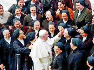 Papa Francisco aprueba que las mujeres puedan votar en la pr&oacute;xima reuni&oacute;n de obispos