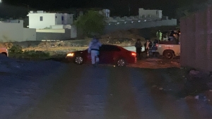 Asesinan a un hombre y dejan heridas de bala a dos hermanas en el interior de un veh&iacute;culo