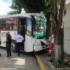 Varios lesionados en aparatoso choque de cami&oacute;n en la colonia Miguel Alem&aacute;n
