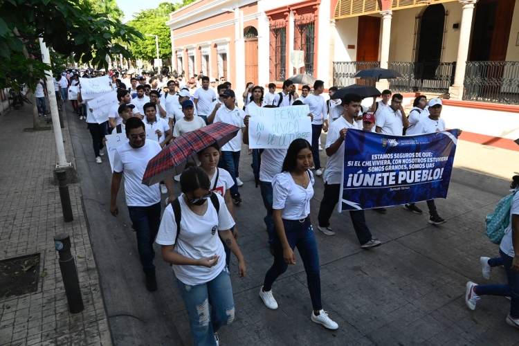 &iexcl;2 de Octubre no se olvida! Universitarios alzan la voz para que no se repitan las represiones del gobierno