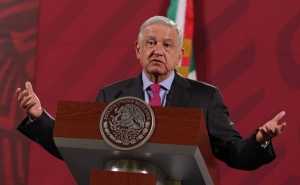Las remesas nos sacaron del hoyo, reconoce L&oacute;pez Obrador