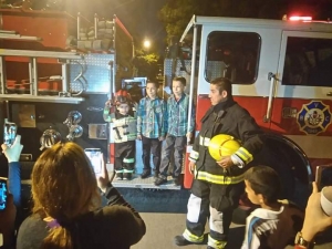 Apagando fuegos y salvando vidas, festejar&aacute;n Ismael y Bryant el D&iacute;a del Bombero