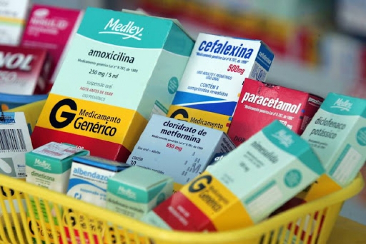 Por falta de medicamentos el gobierno podr&iacute;a comprar medicina pirata