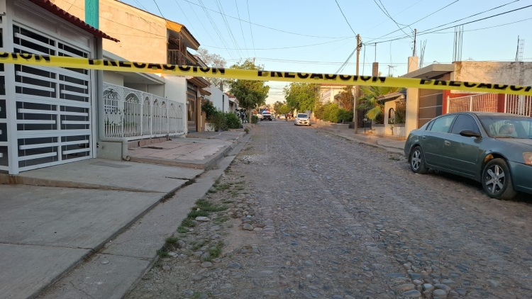 Mujer baleada junto con su hijo en la colonia Vicente Lombardo Toledano fallece en hospital de Culiac&aacute;n