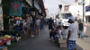 Peque&ntilde;os comerciantes esperan que las ventas repunten en Semana Santa