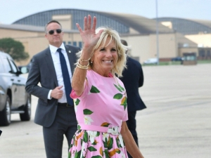 Jill Biden da positivo a covid-19; tiene s&iacute;ntomas leves