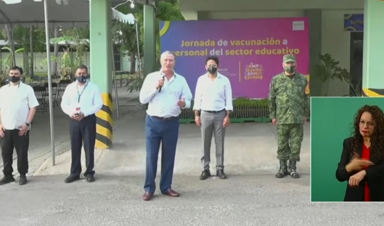 Quirino agradece a AMLO el inicio de vacunaci&oacute;n para maestros