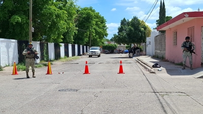 Matan de 7 balazos a un hombre, en la Guadalupe Victoria, afuera de una escuela primaria, en Culiac&aacute;n