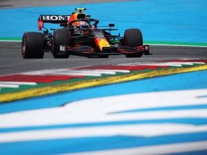 Verstappen controla la primera  sesi&oacute;n; &lsquo;Checo&rsquo; la octavo