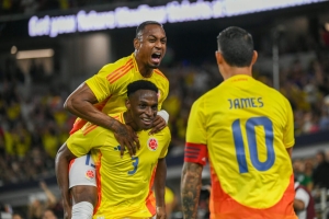 Golea Colombia a la selecci&oacute;n mexicana del &acute;Vasco&acute; Aguirre