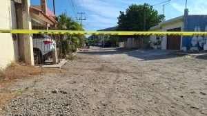 Ejecutan de varios disparos a un hombre dentro de una camioneta, en la Colonia 5 de Febrero, en Culiac&aacute;n