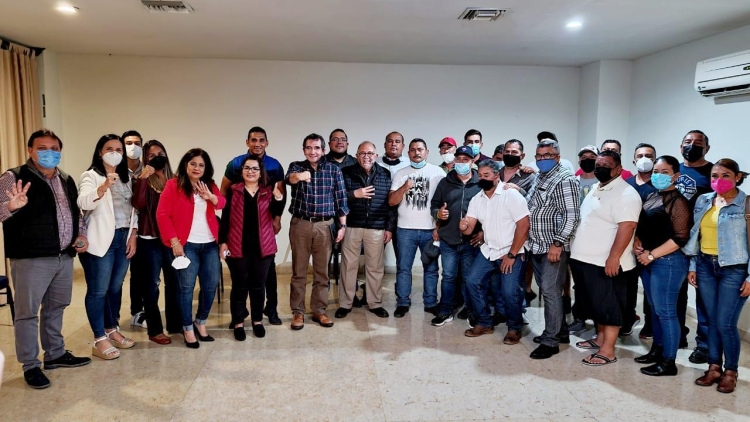 Brindan su apoyo a PAS-Morena, Tr&aacute;nsitos de Mazatl&aacute;n
