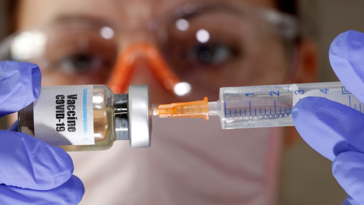 M&eacute;xico debe lograr acuerdo a tiempo con farmac&eacute;uticas para conseguir la vacuna