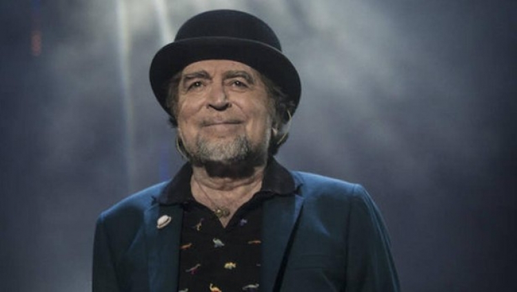 Operan a Joaqu&iacute;n Sabina de un derrame cerebral tras caerse en concierto