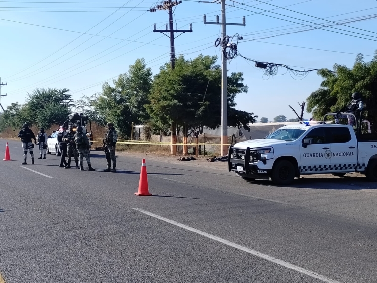 Decapitan a tres hombres en la carretera Culiac&aacute;n-Eldorado