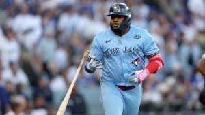 Con &eacute;pica apertura, Yesavage tiene a Toronto a un triunfo de ganar la Serie Mundial
