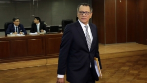 Ex Vicepresidente ecuatoriano Jorge Glas es trasladado al hospital por negarse a comer, aseguran autoridades