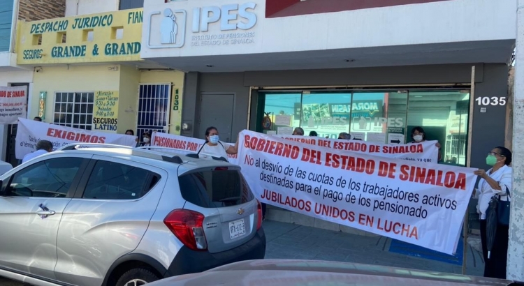 Que les paguen a tiempo, demandan jubilados y pensionados estatales