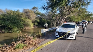 Hallan el cuerpo de un hombre en el canal de San Lorenzo en las inmediaciones del poblado La Piedra al sur de Culiac&aacute;n