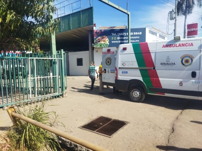 Se intoxican 10 personas con fuga de amoniaco de una hielera, en Culiac&aacute;n