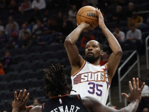 &iexcl;Brilla como un sol! Kevin Durant gu&iacute;a triunfo de Phoenix