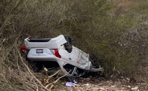 Dos personas resultan lesionadas tras volcadura que ocurri&oacute; sobre la maxipista Mazatl&aacute;n-Culiac&aacute;n