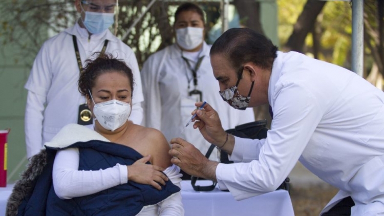 Vacunas, para 28% de los m&eacute;dicos