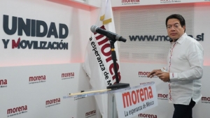 Elecci&oacute;n de Morena: Aspirantes, en manos de 'g&oacute;bers' y presidentes municipales