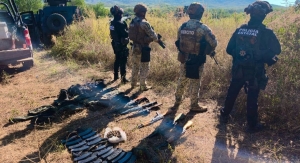 Grupo Interinstitucional asegura armas, municiones y equipo t&aacute;ctico, adem&aacute;s de reducir a 7 agresores en la zona Norte de Culiac&aacute;n