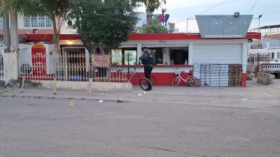 Asesinan a balazos a encargado de expendio de cerveza en la Colonia Pemex, en Culiac&aacute;n