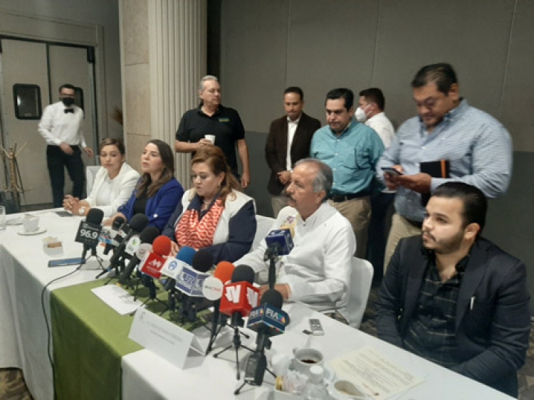 Pleito pol&iacute;tico del alcalde no debe suspender los proyectos de Culiac&aacute;n: Intercamaral
