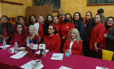 Acusan de rateros a l&iacute;deres del SNTE 53