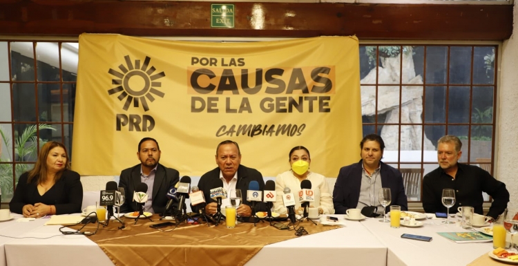 Han muerto 3 mil ni&ntilde;os con c&aacute;ncer por falta de medicamentos en sexenio de AMLO: Zambrano