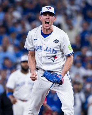 Azulejos estallan con nueve carreras en victoria ante Dodgers