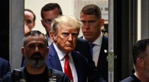 El &lsquo;mercader de la muerte&rsquo; le ofrece a Trump escapar a Rusia del acoso penal