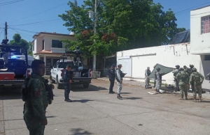 Muere en hospital mujer joven al ser herida en la cabeza por dos disparos, tras ataque a balazos en Infonavit Barrancos, Culiac&aacute;n