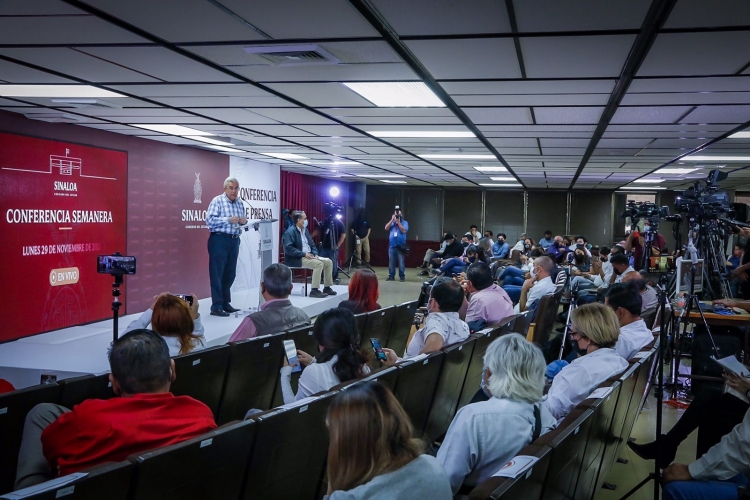 Presupuesto estatal 2022 no contempla recursos para metrob&uacute;s: Rocha Moya