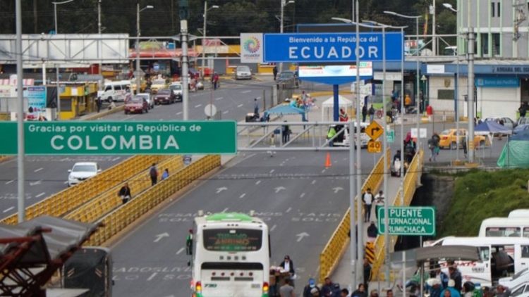 Colombia suspende exportaci&oacute;n de energ&iacute;a el&eacute;ctrica a Ecuador e impone aranceles