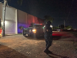 En el interior de un veh&iacute;culo localizan asesinado a un hombre, rumbo a la Feria Ganadera, al Sur de Culiac&aacute;n