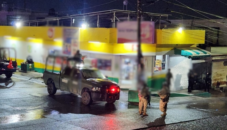 Asesinan a balazos a un joven dentro de un minis&uacute;per en Infonavit Ca&ntilde;adas, en Culiac&aacute;n